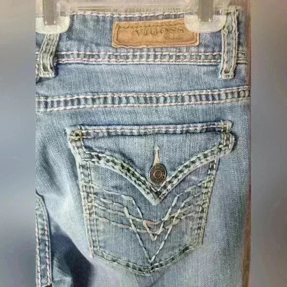 VIGOSS light wash distressed boot cute jeans size 3. - Picture 4 of 6